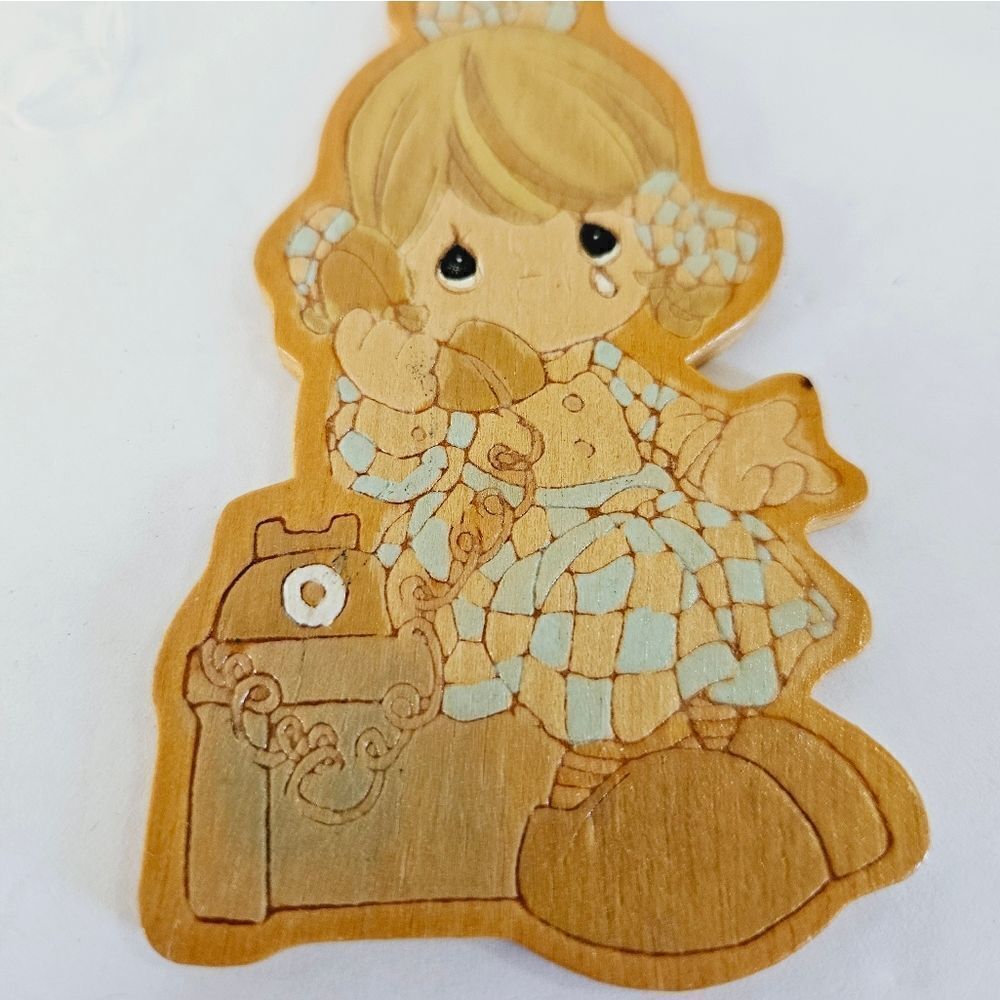 Vintage 1993 Cracker Barrel Precious Moments Hand Made Wooden Christmas Ornament - Picture 3 of 7
